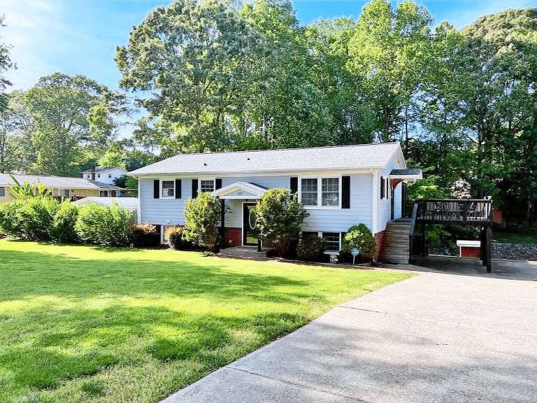 House  Mooresville