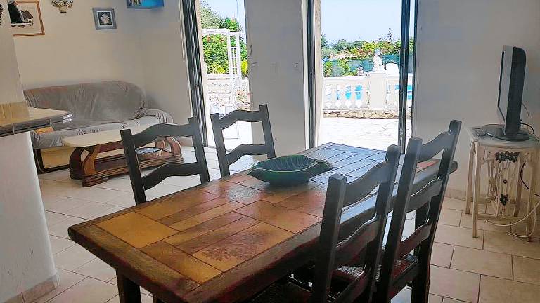 Children-friendly nice rental apartment with grill & yard | Sea view | Pets allowed — photo 4