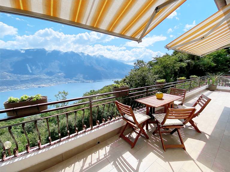 Rental apartment with terrace — photo 2