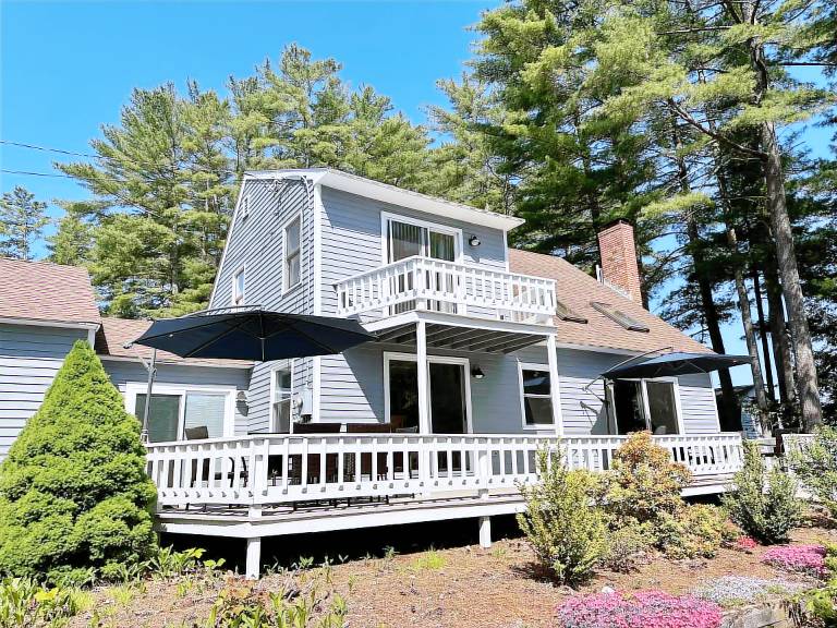 House Alton Bay