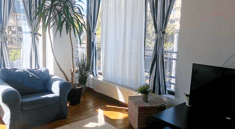 Rental apartment with 1 room for 4 persons in Bucharest