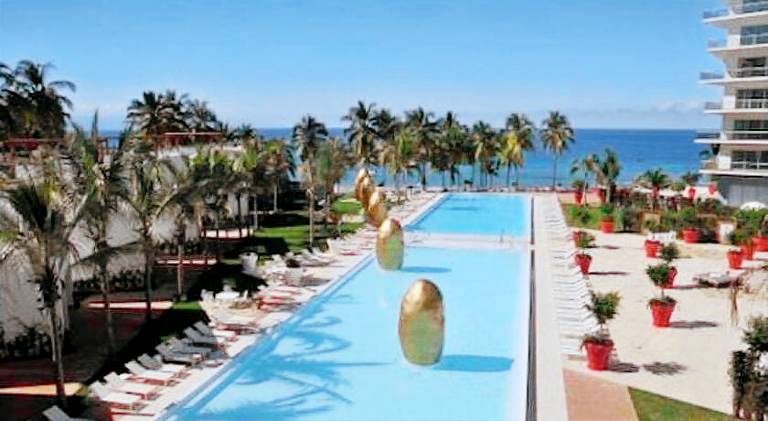 Departamentos Oceanfront Icon Vallarta in Puerto Vallarta