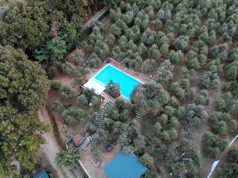 Vacation home with grill, pool & patio | Pets are welcome — photo 3