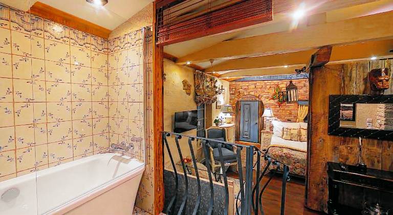 Nice serviced apartment with sauna, yard & terrace | Pet-friendly — photo 2