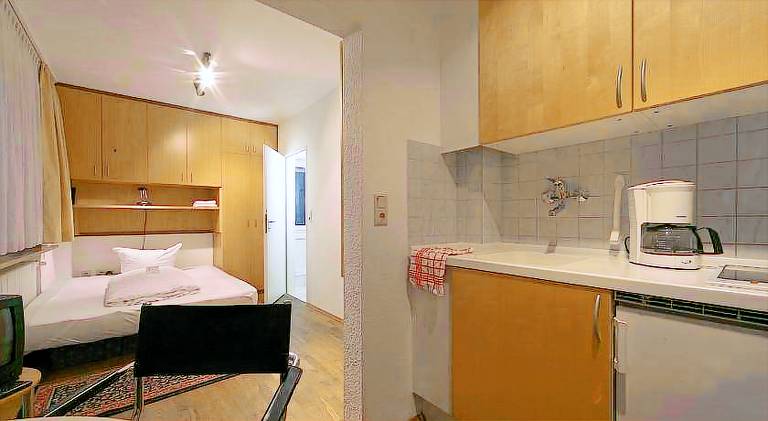 Wonderful serviced apartment | Near Würzburg Residence | Pets are welcome — photo 2