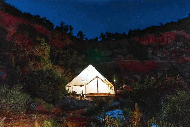 Beautiful tent with yard & BBQ | Perfect for remote work | Pet-friendly — photo 3