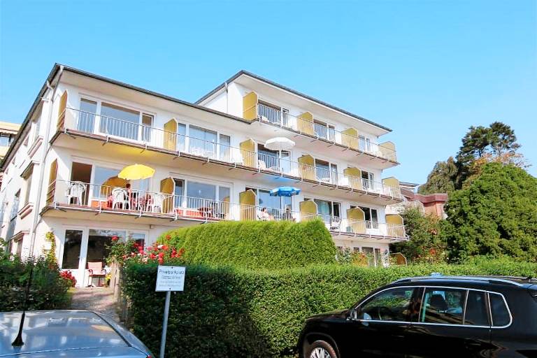 Wonderful holiday apartment with patio & garden | Pets allowed — photo 2