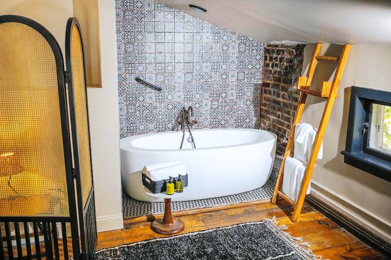 Kingston Carriage House — photo 2