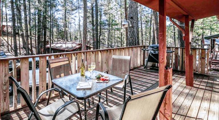 House with grill — photo 4