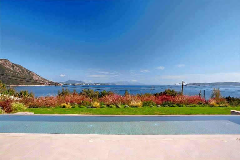Child-friendly big villa with private pool, hot tub & patio | Sea view | Perfect for remote work | Dogs allowed — photo 3
