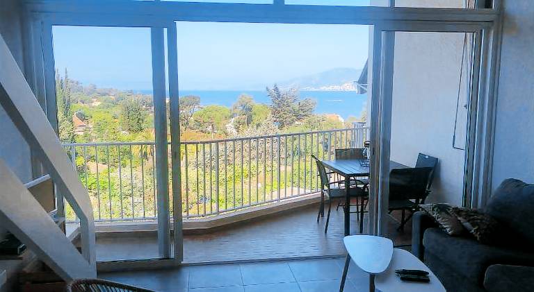 Fully equipped apartment with terrace | Pets allowed — photo 3
