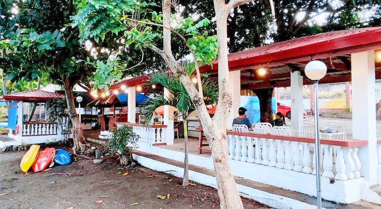 Leynes Taal lake Resort and Hostel — photo 4