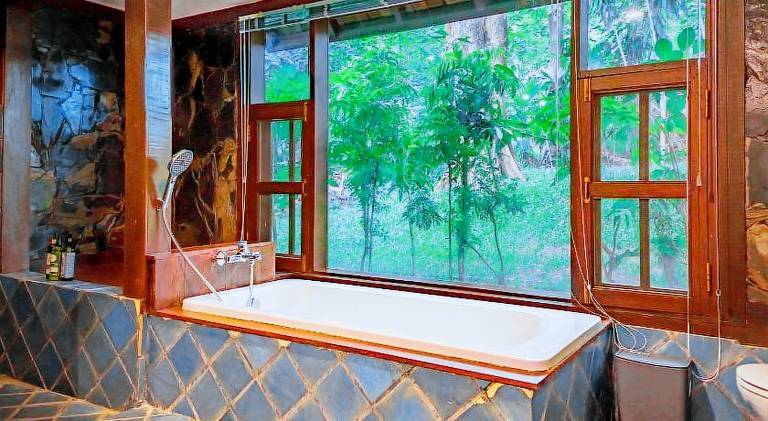 Villa with pool & jacuzzi | Dogs allowed — photo 3