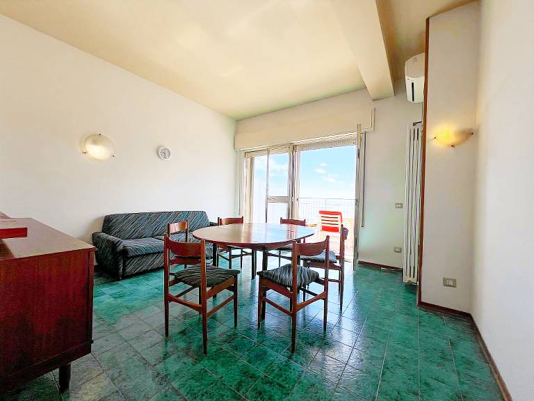 Holiday apartment with patio — photo 3