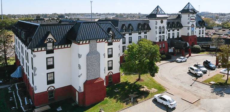 Chateau Hotel and Conference Center