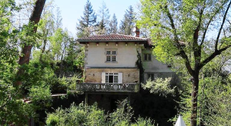 Hostellerie Restaurant Les Gorges de l'Aveyron in Montauban