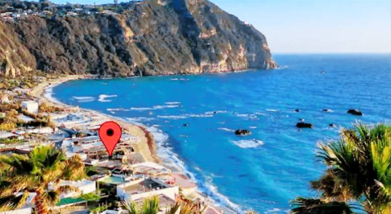 Charming holiday apartment | Beach nearby | Pet-friendly in Serrara Fontana