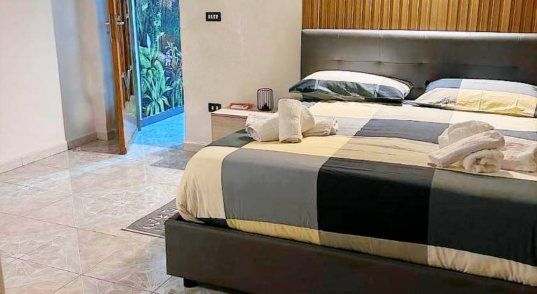 Vacation home with 1 room for 6 persons in Casoria