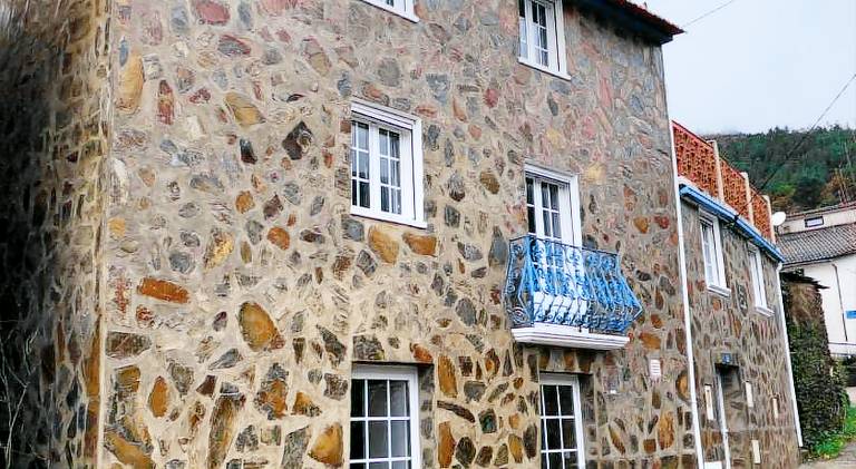 House with 5 rooms for 10 persons in Coimbra