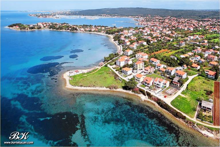 Ferienwohnung in Sukošan mit Balkon, Klimaanlage, W-LAN (4941-4) in Zadar