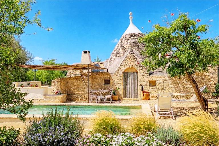 17th-century trullo with private pool — photo 2