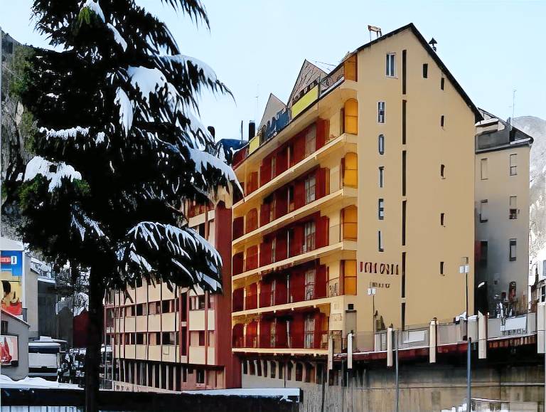 Pic Maia Mountain Hotel in Encamp