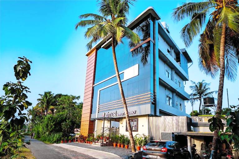 AIRNEST Airport Residency