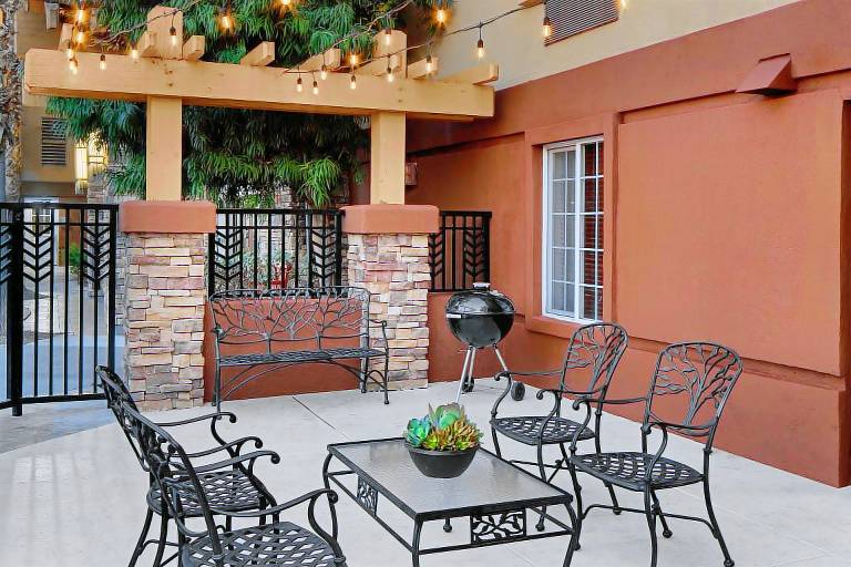 Larkspur Landing Extended Stay Suites Pleasanton — photo 4