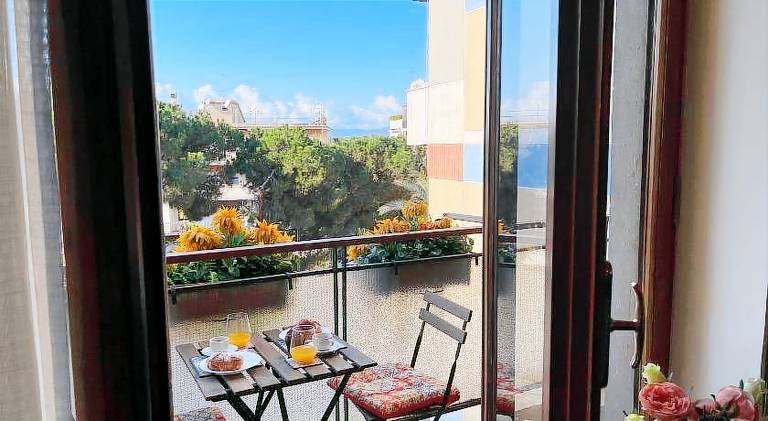 Apartment with 2 rooms for 6 persons — photo 3