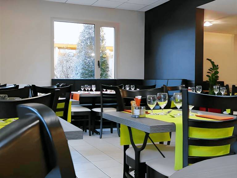 Brit Hotel Reims La Pompelle — photo 5