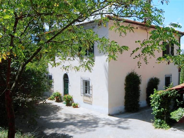 House with 5 rooms for 12 persons — photo 2