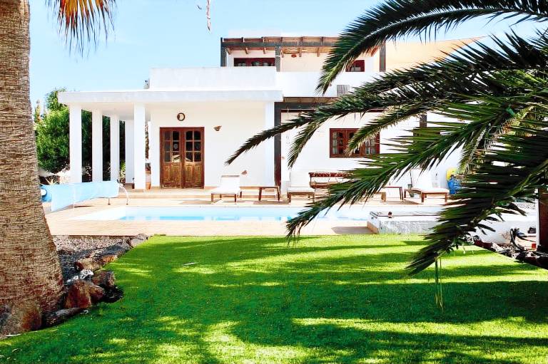 Villa Lajares