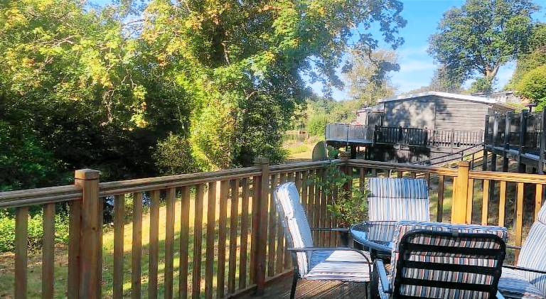 Chalet with pool — photo 5