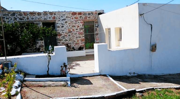 Vacation home with garden & patio | Pets allowed in Sitia