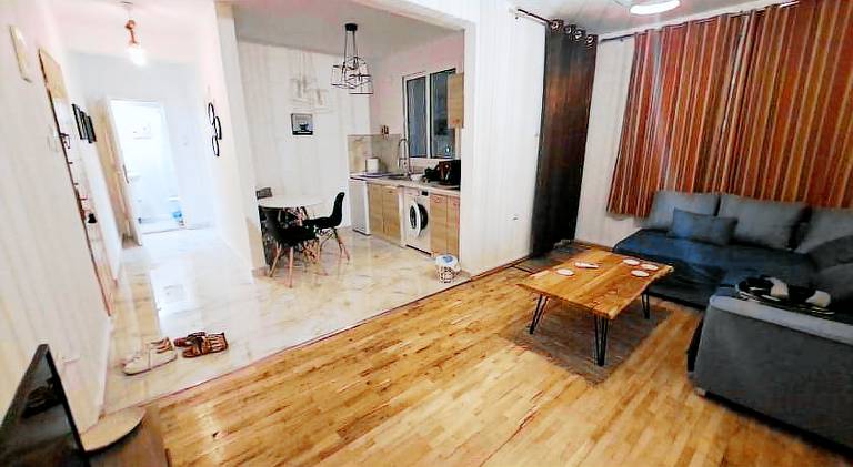 Pleasant rental apartment | Next to Church of the Holy Apostles | Pets are welcome — photo 2