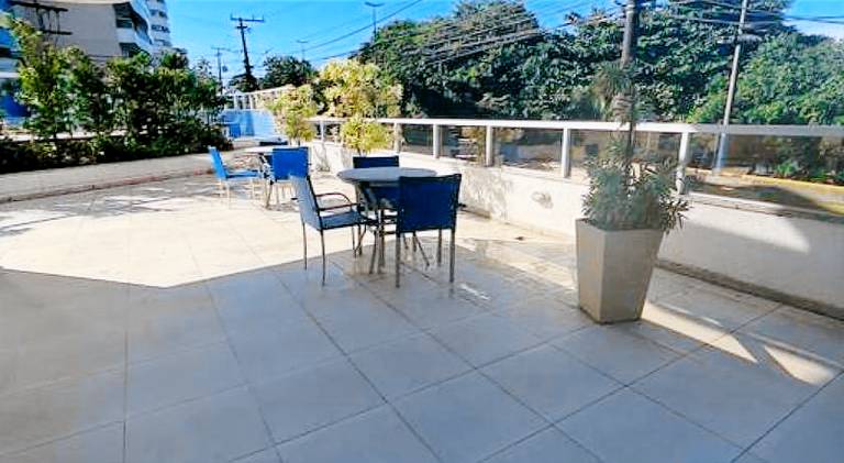 Apartment with pool — photo 5