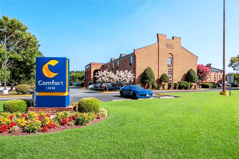 Comfort Inn Newport News - Hampton I-64 in Newport News, VA