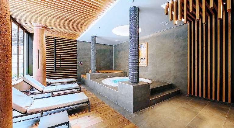 Logis Hotel de la Tour — photo 2