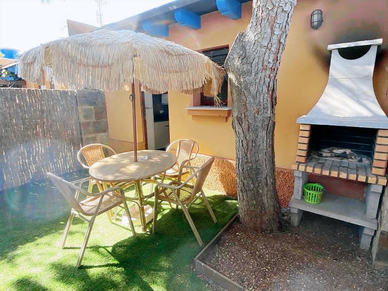 House with pool & yard | Beach view — photo 5