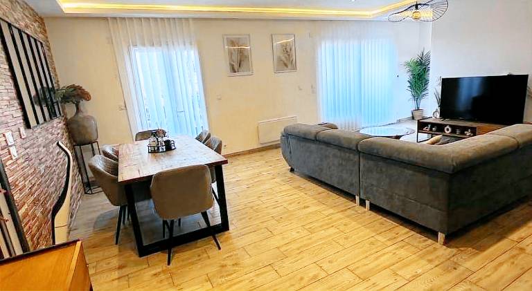 Rental apartment with 2 rooms for 5 persons — photo 2