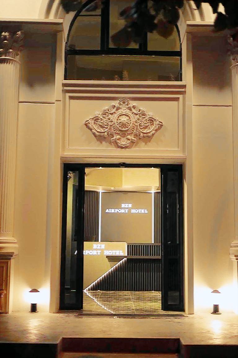 BZN Airport Hotel — photo 5