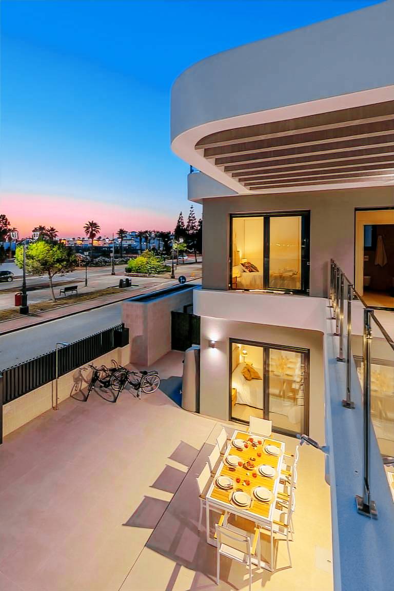 Villa with barbecue, private pool & yard | Garden view — photo 4