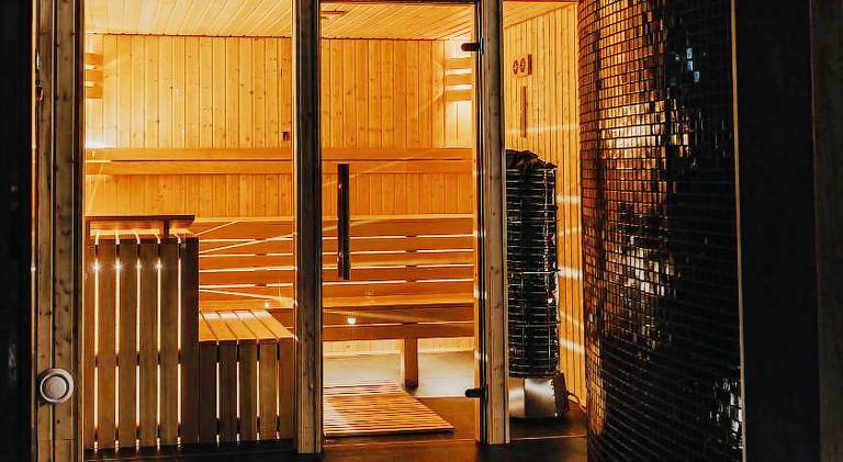 Holiday apartment with terrace, yard & sauna — photo 4
