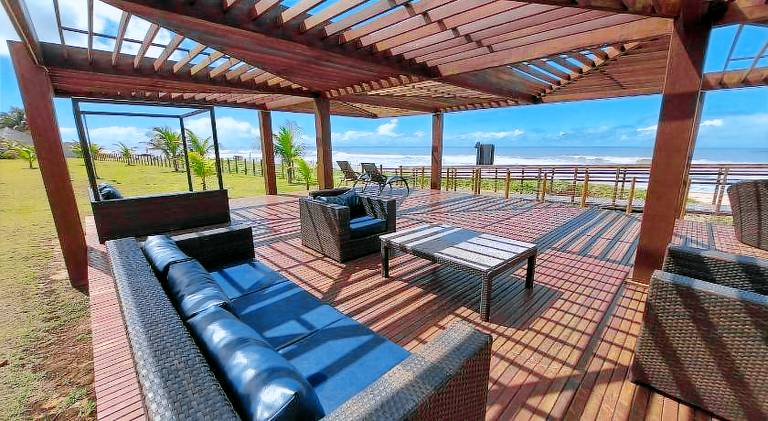 House with jacuzzi, pool & patio | Close to the beach | Pet-friendly — photo 3