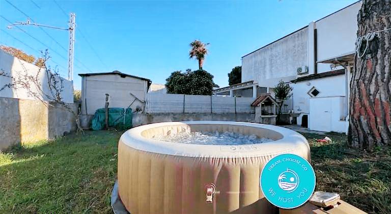 JACUZZl 13 posti letto Wifi AC Parking Beach in Porto San Giorgio