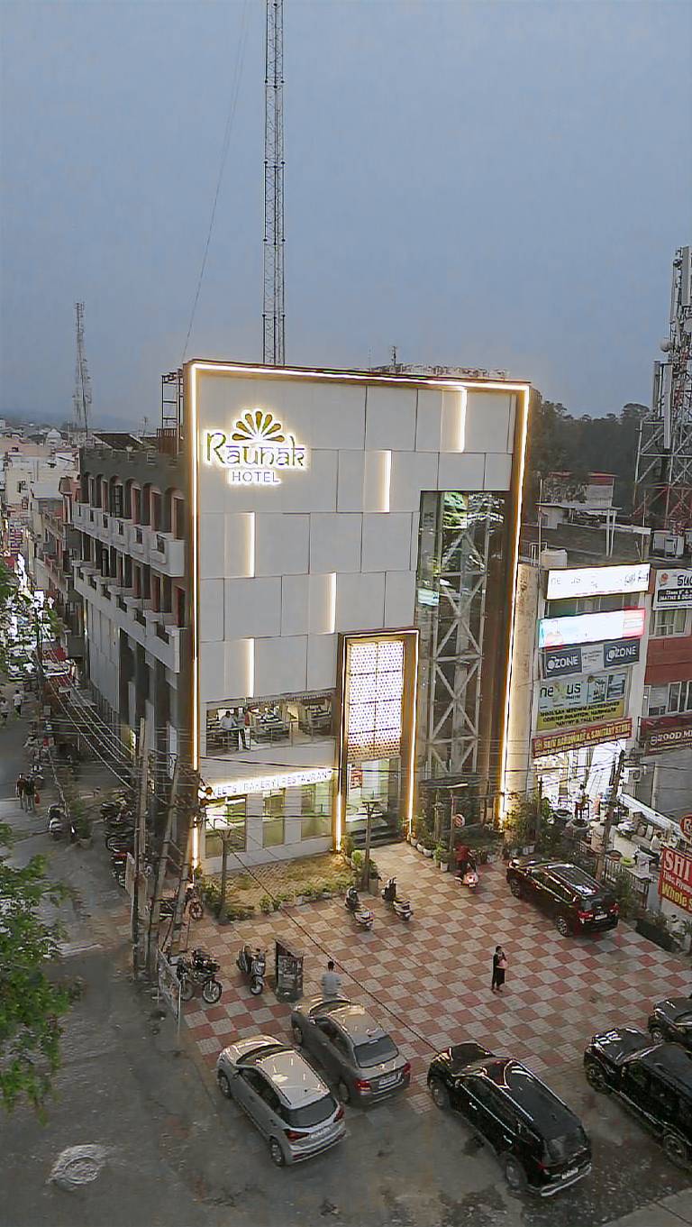 Hotel Raunak