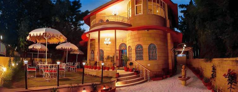 Villa with yard in Jodhpur