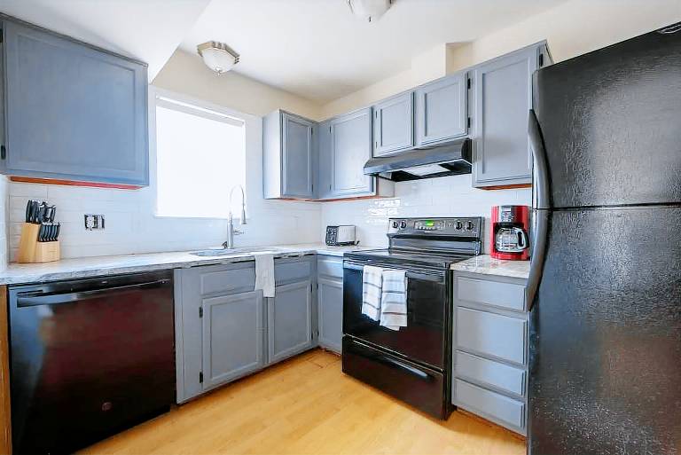 Sojourn 2 Bedroom Townhouse in Virginia Beach — photo 3