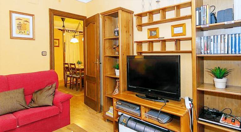 Rental apartment with 2 rooms for 4 persons — photo 2