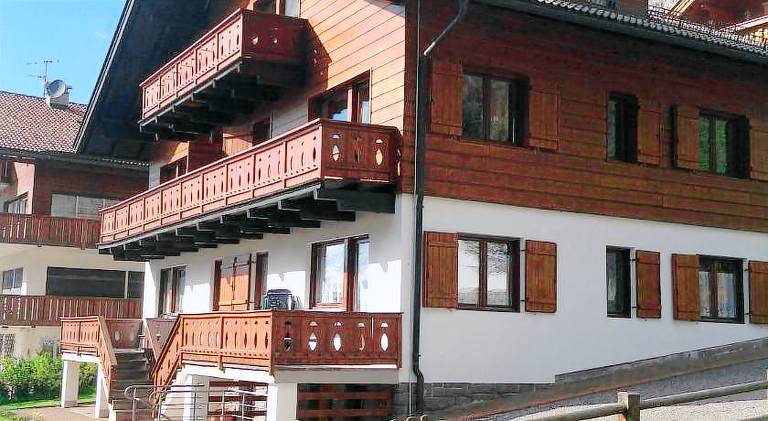 Rental apartment with patio & yard | Ski nearby | Pets are welcome in Santa Cristina Val Gardena